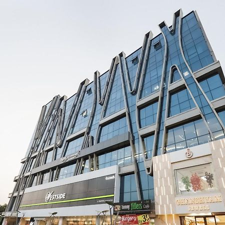 OYO 49102 Hotel Alice Ahmedabad Exterior foto