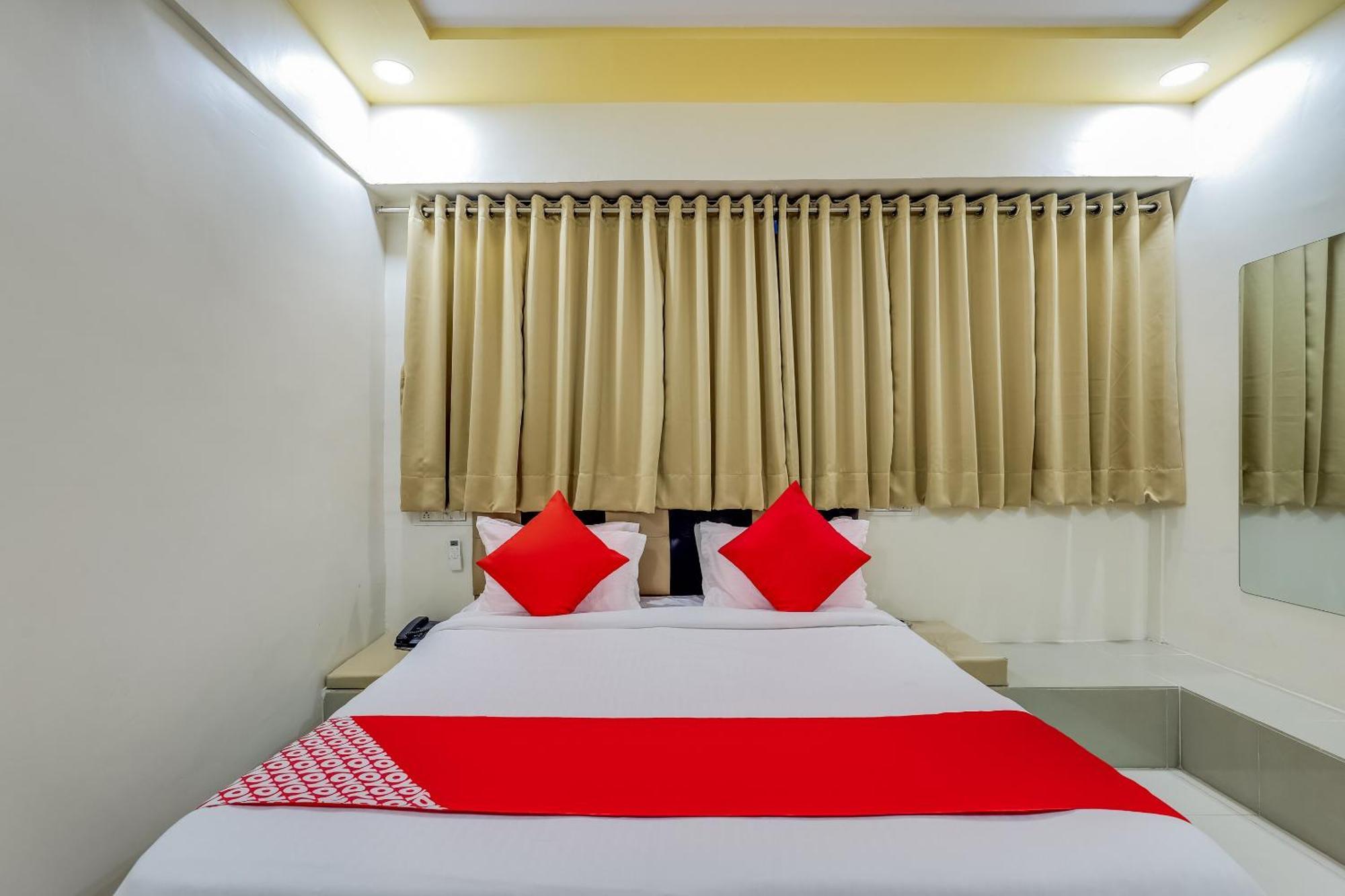 OYO 49102 Hotel Alice Ahmedabad Exterior foto