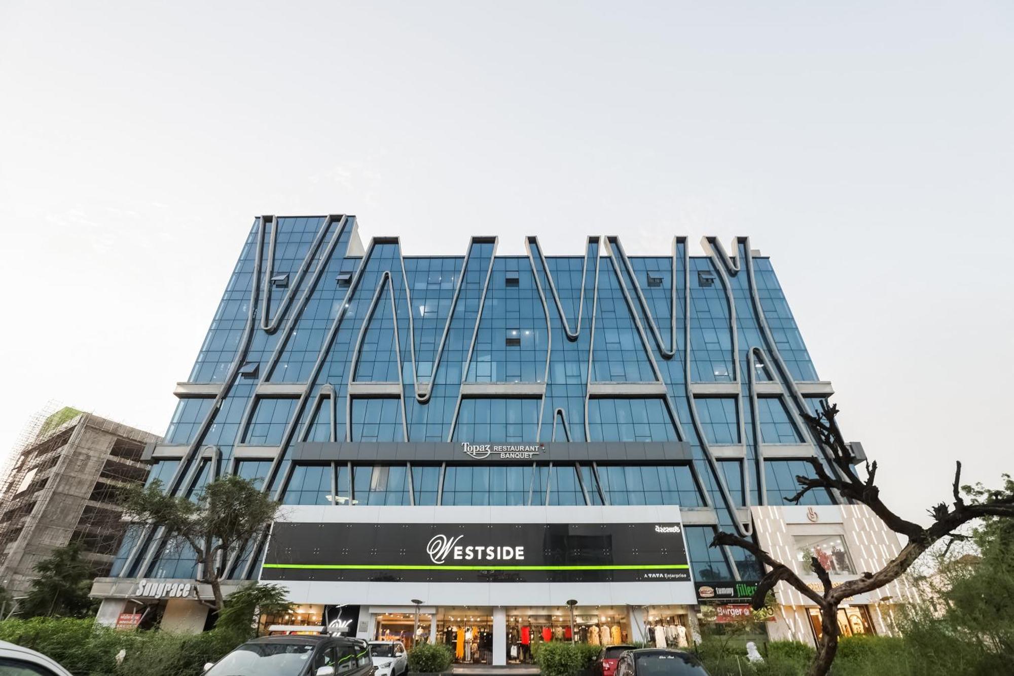OYO 49102 Hotel Alice Ahmedabad Exterior foto